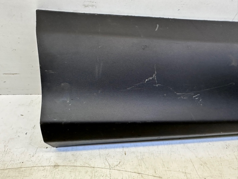 Накладка двери задней правой