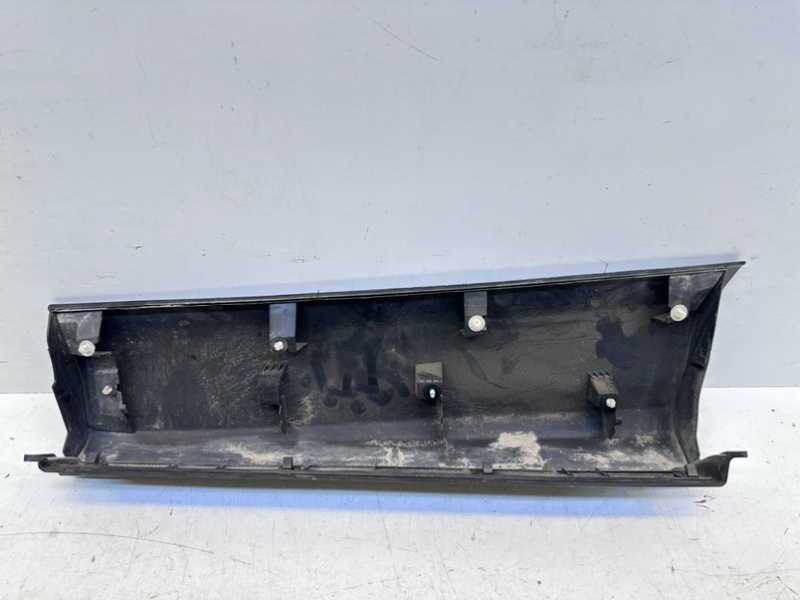 Накладка двери задней правой