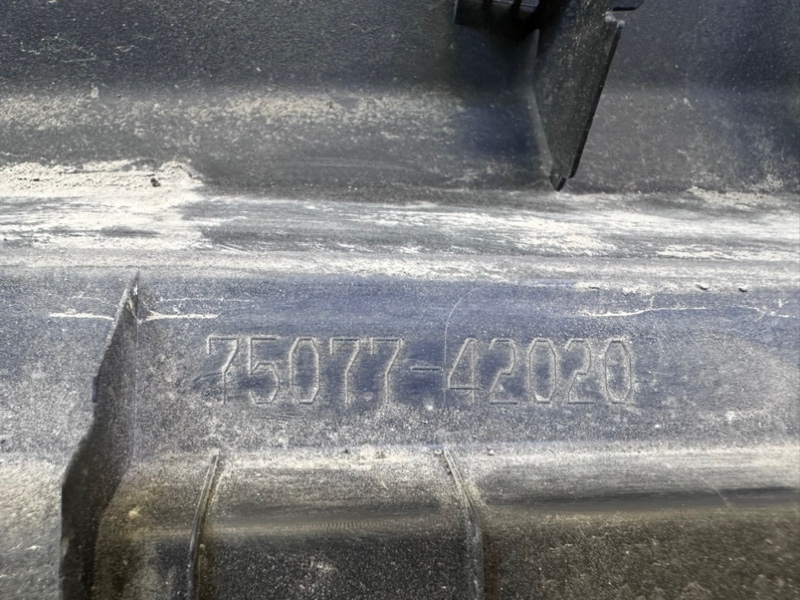 Накладка двери задней правой