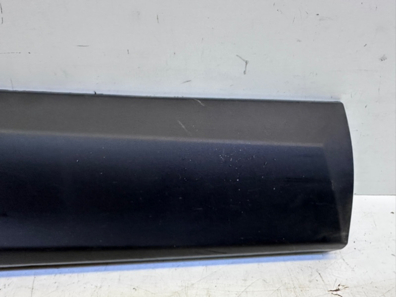 Накладка двери задней правой