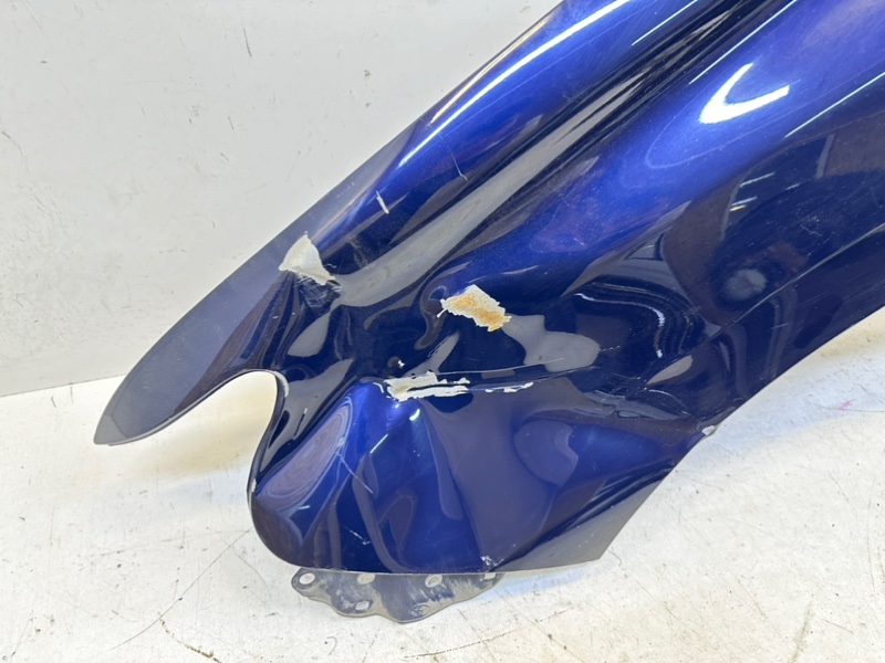 Крыло переднее левое