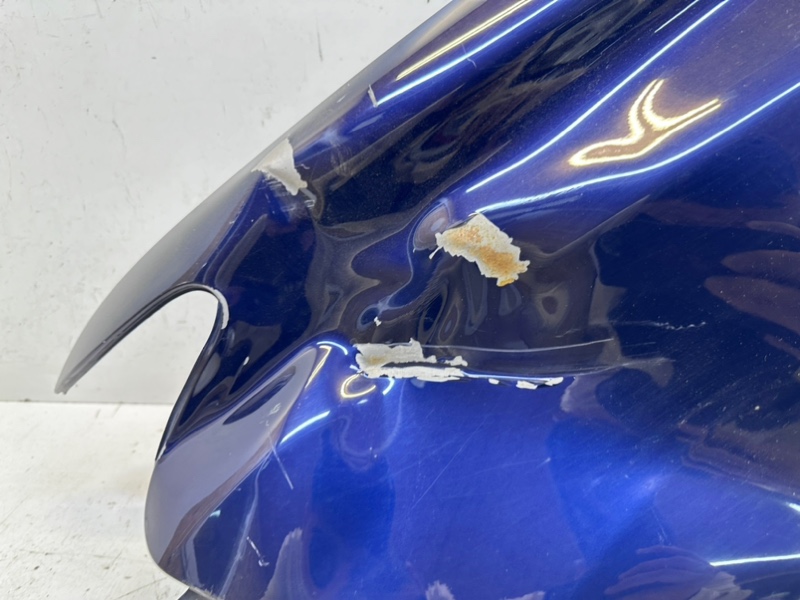 Крыло переднее левое