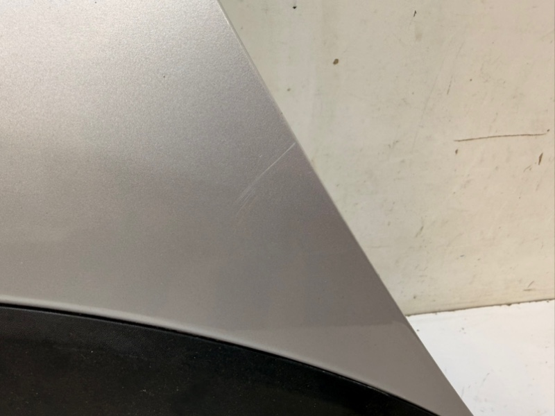 Крыло переднее левое