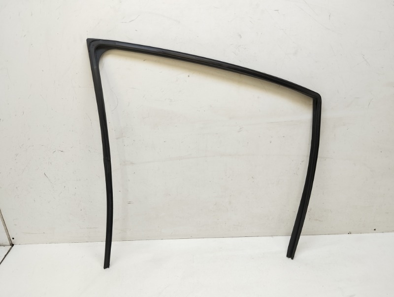 Уплотнитель стекла двери