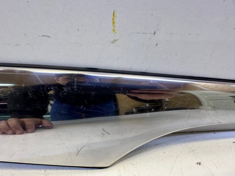 Молдинг крыши правый