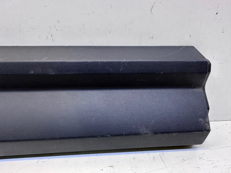 Накладка двери задней правой