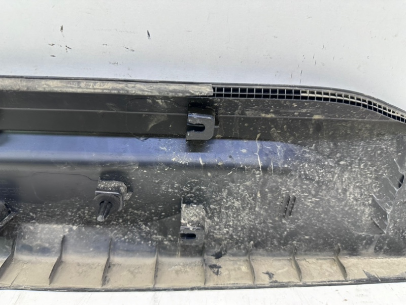 Накладка двери задней правой