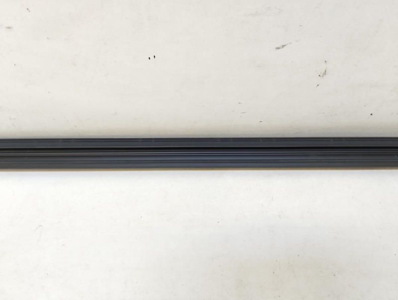 Уплотнитель стекла двери