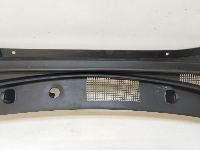 Решетка стеклоочистителей (Жабо)