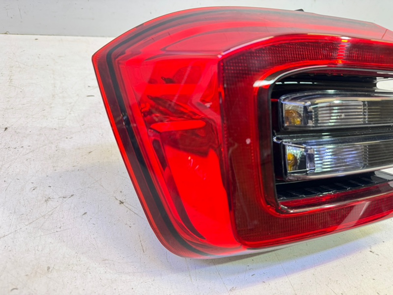 Фонарь задний левый