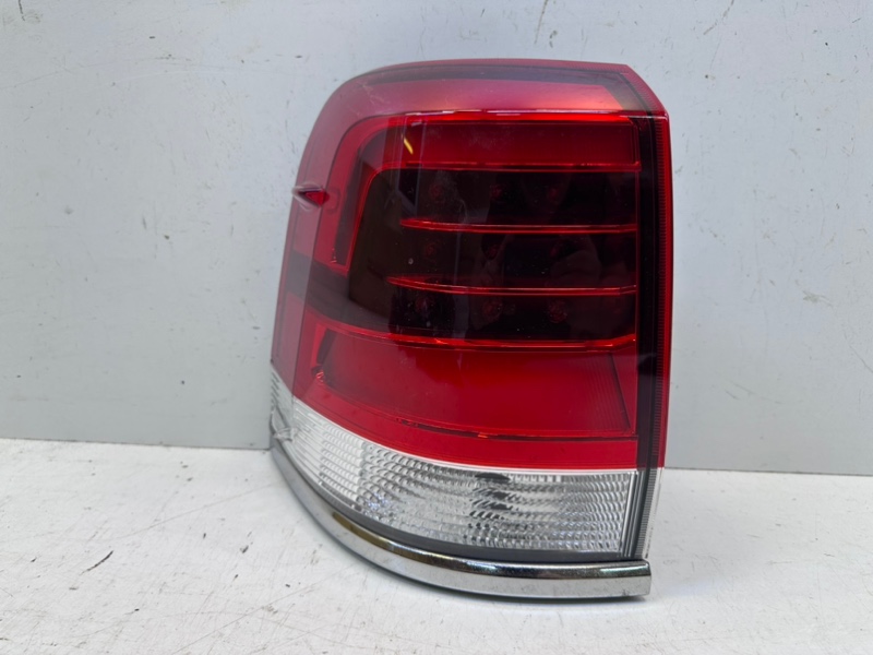 Фонарь задний левый