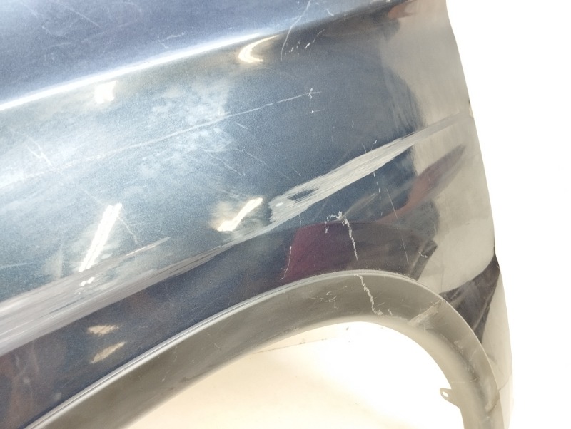 Крыло переднее левое