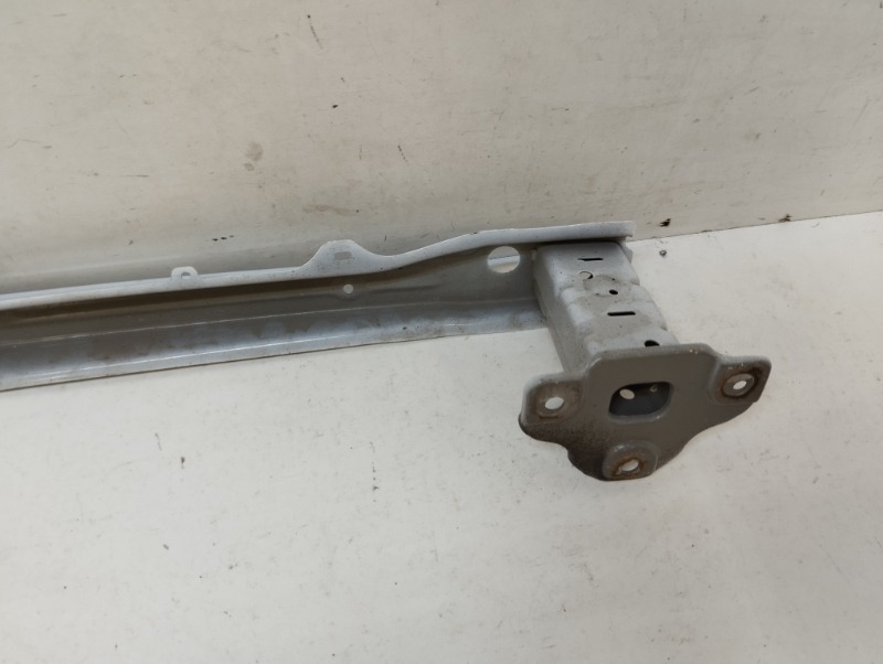 Усилитель заднего бампера