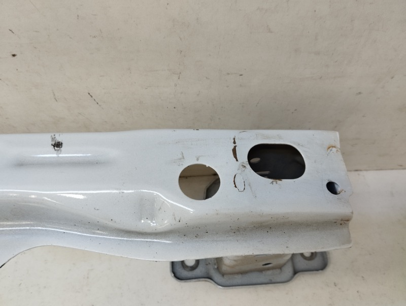 Усилитель заднего бампера