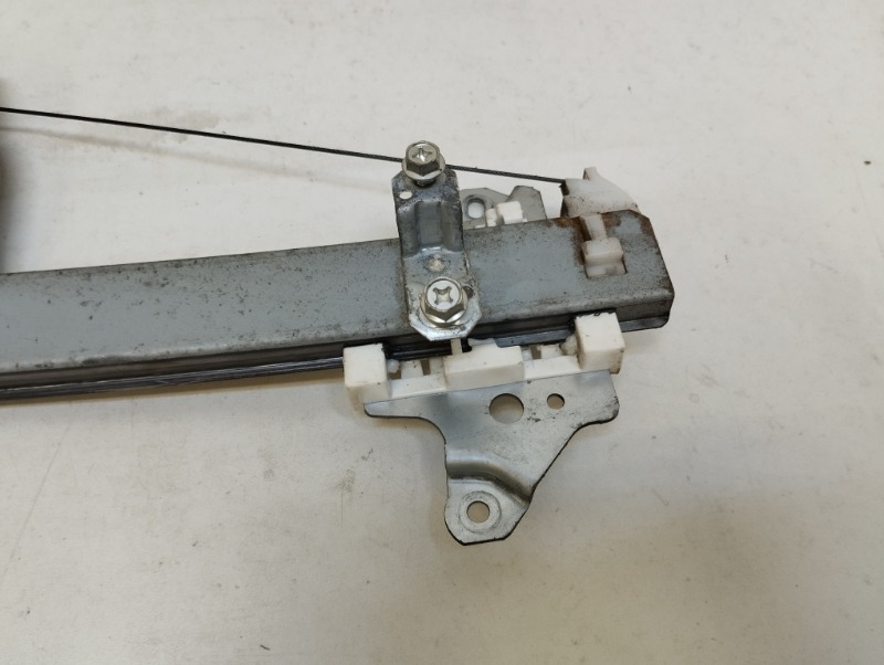 Стеклоподъемник электр. передний левый