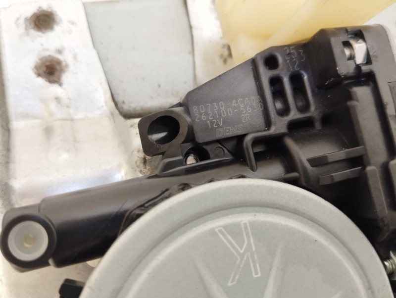 Стеклоподъемник электр. передний левый