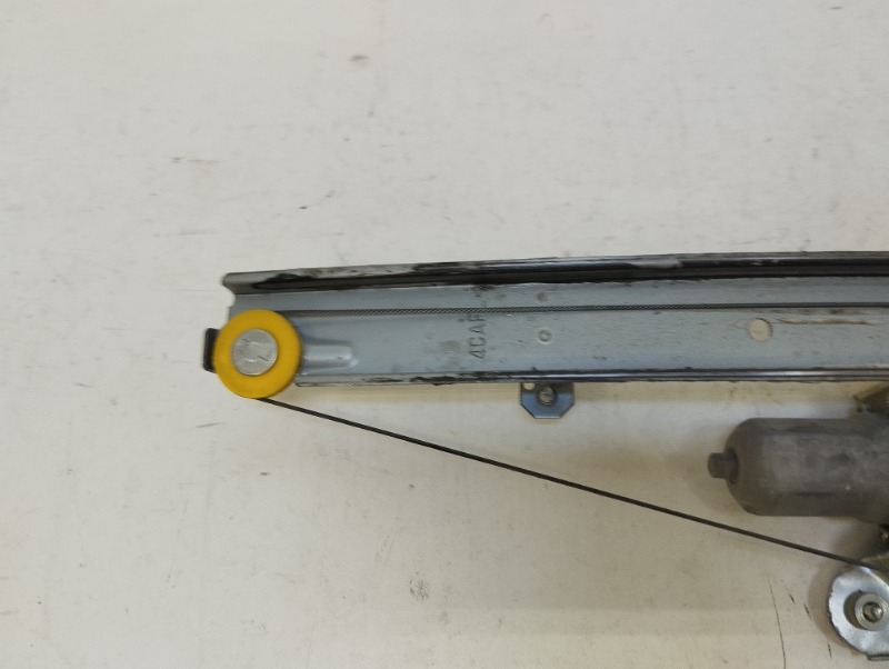 Стеклоподъемник электр. передний левый