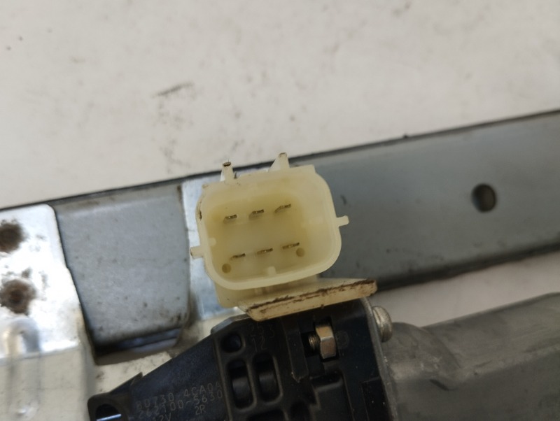 Стеклоподъемник электр. передний левый