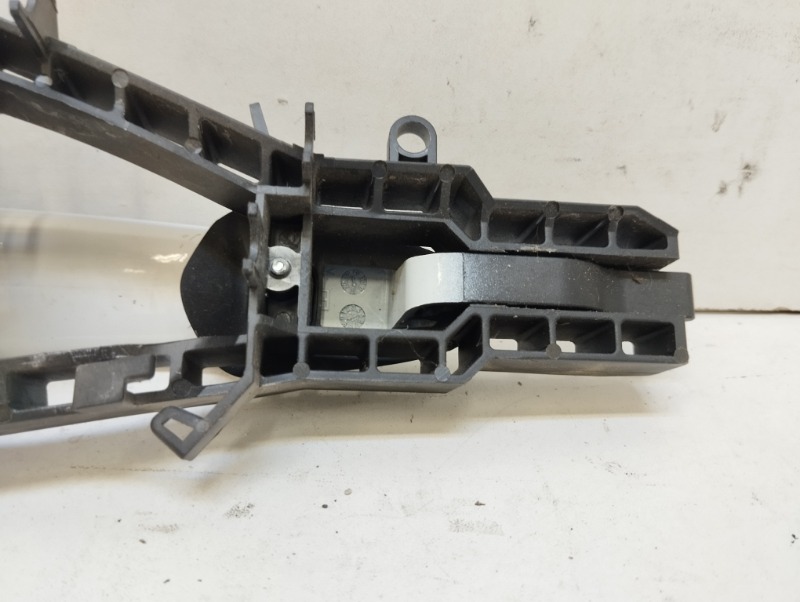 Ручка двери передней наружная правая