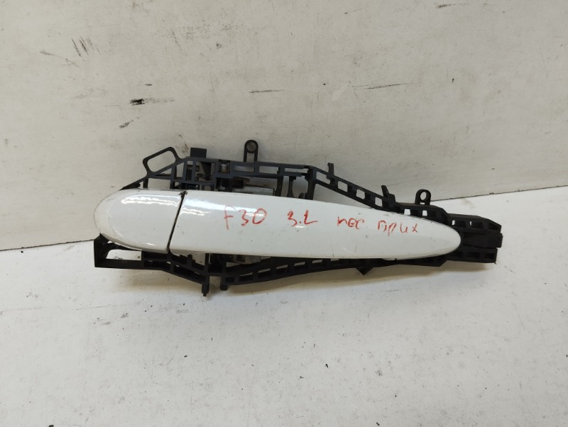 Ручка двери задней наружная левая