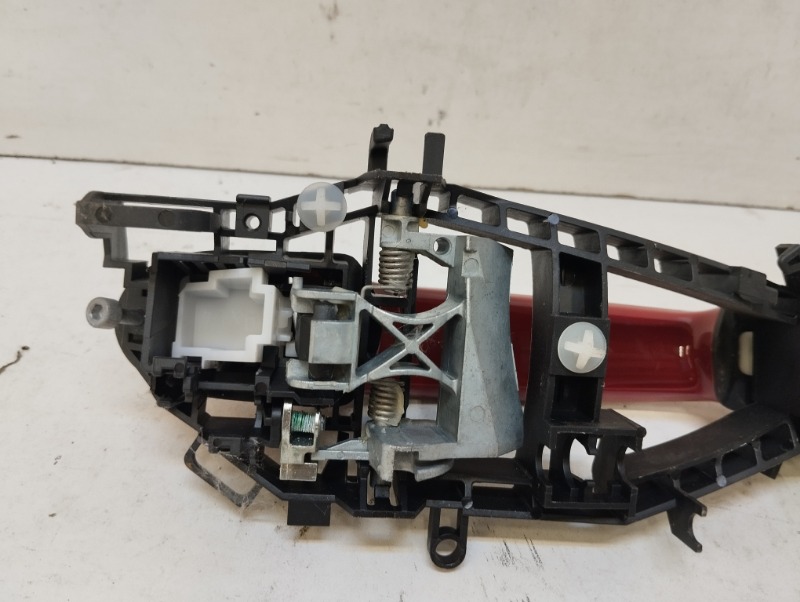 Ручка двери задней наружная левая