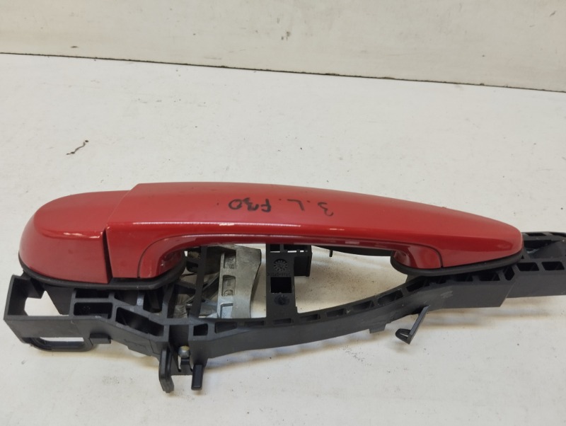 Ручка двери задней наружная левая