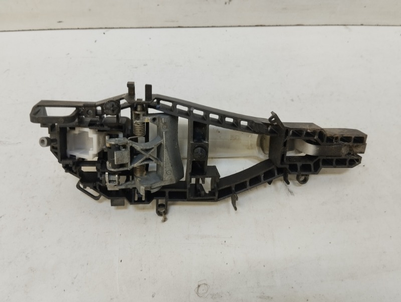 Ручка двери задней наружная левая