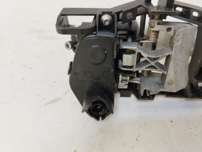 Ручка двери задней наружная левая