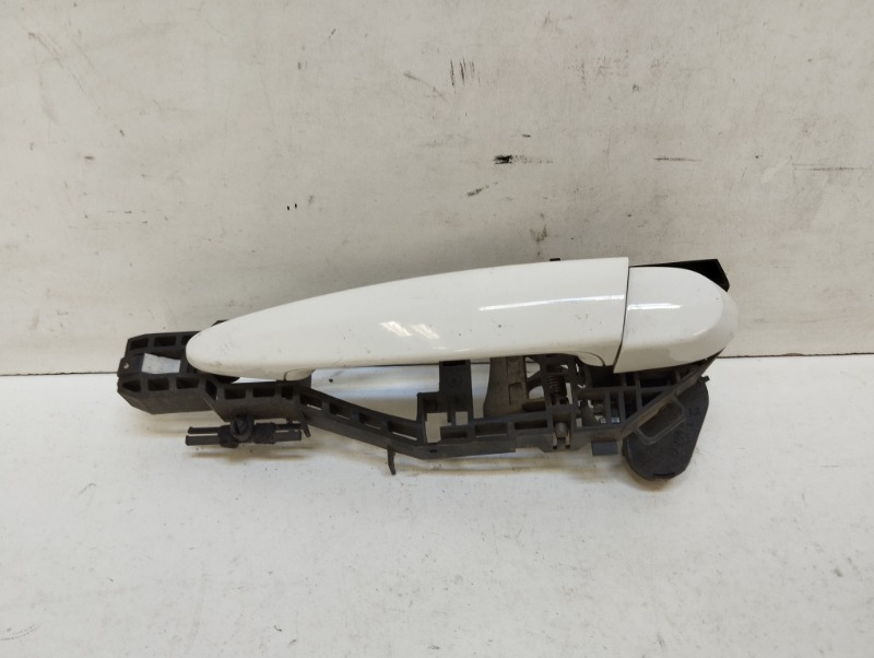 Ручка двери задней наружная левая