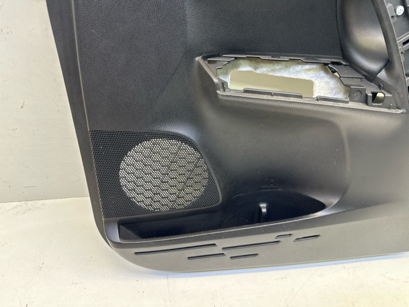 Обшивка двери