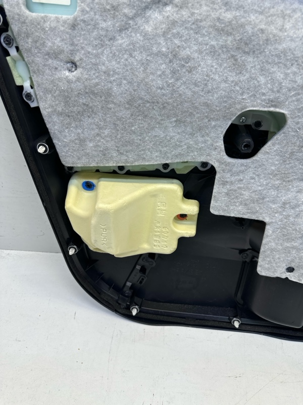 Обшивка двери