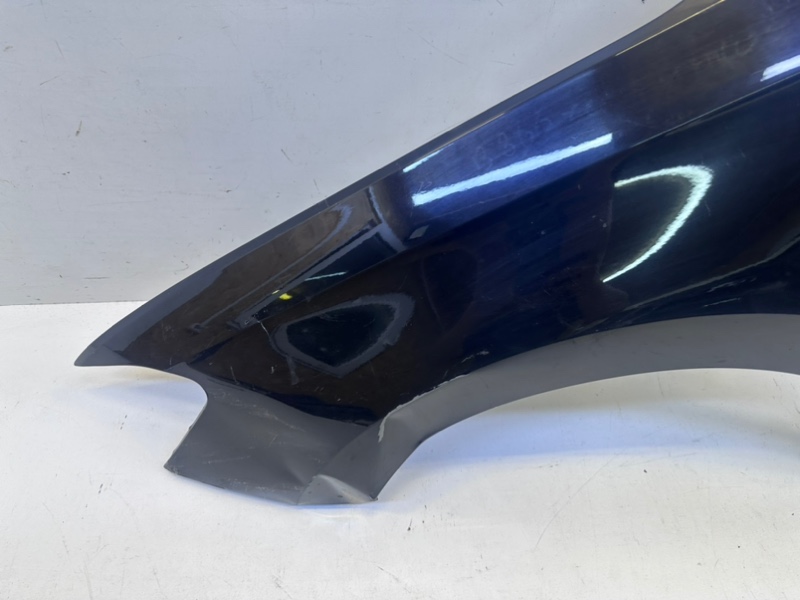 Крыло переднее левое