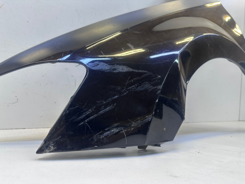 Крыло переднее левое