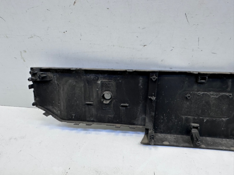 Накладка переднего бампера