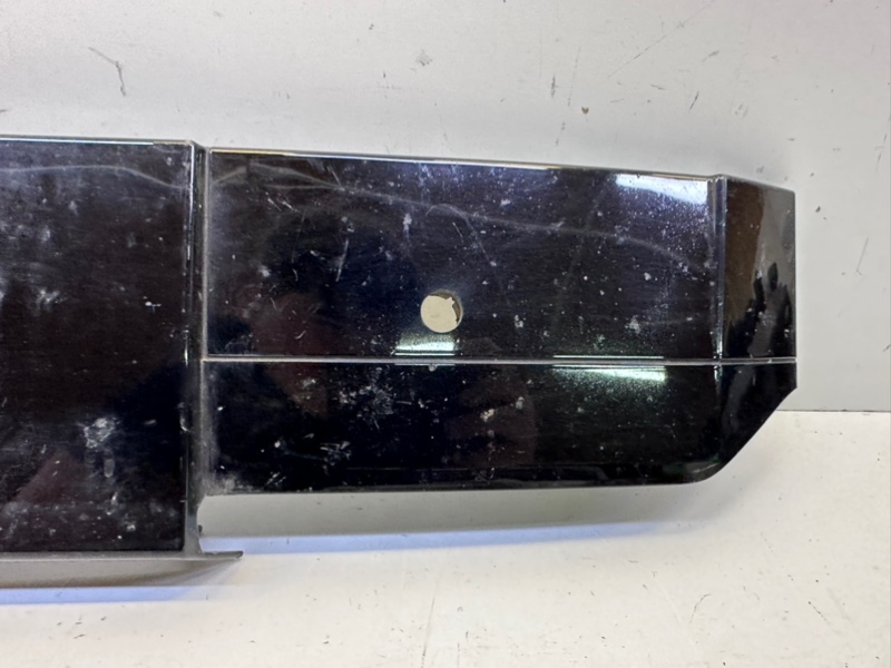 Накладка переднего бампера