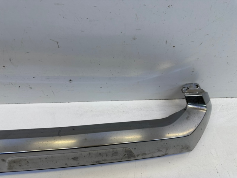 Накладка на решетку радиатора