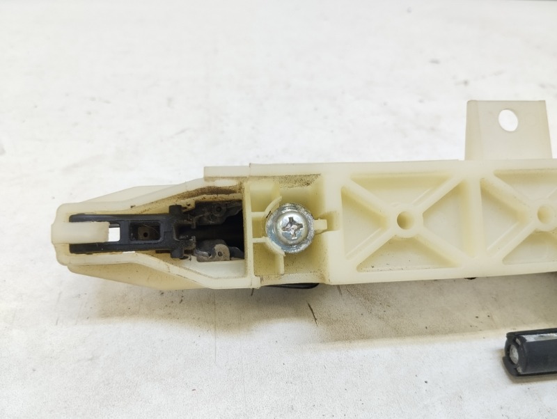 Ручка двери задней наружная левая