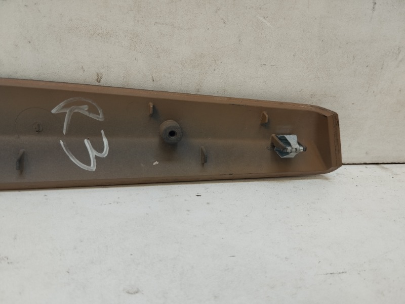 Накладка двери задней правой