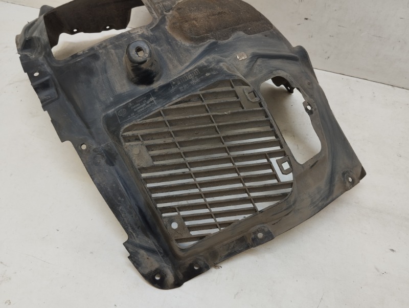 Локер передний правый