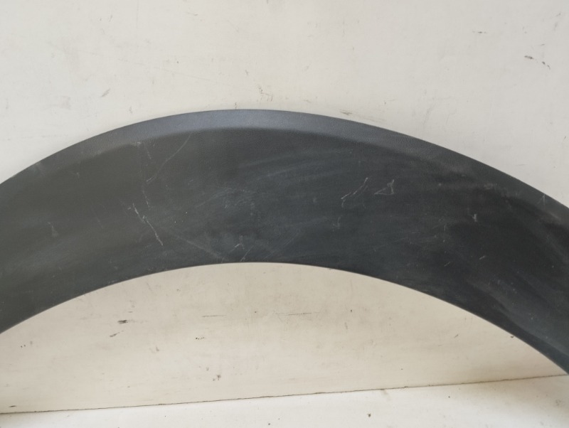 Накладка переднего крыла левого