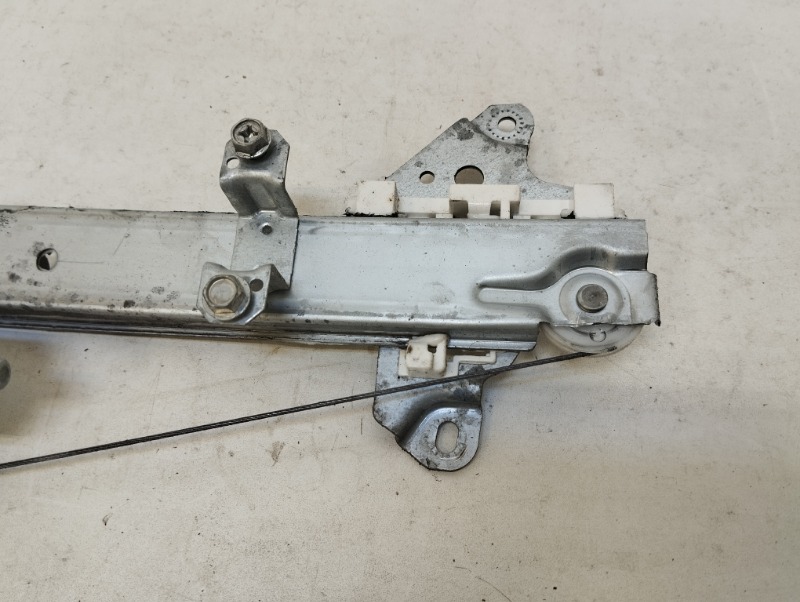 Стеклоподъемник электр. передний левый