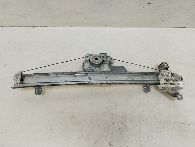 Стеклоподъемник электр. передний левый