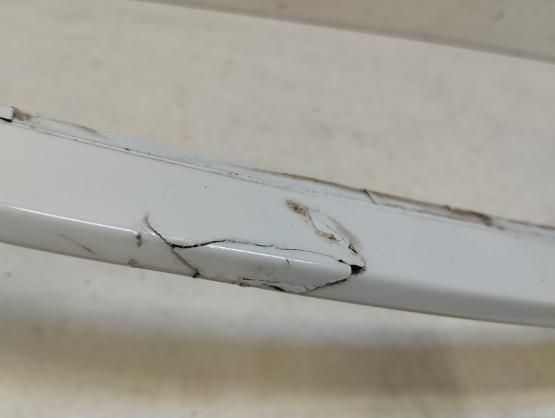 Накладка переднего бампера