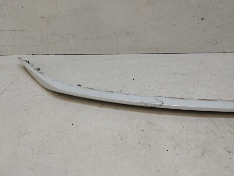 Накладка переднего бампера