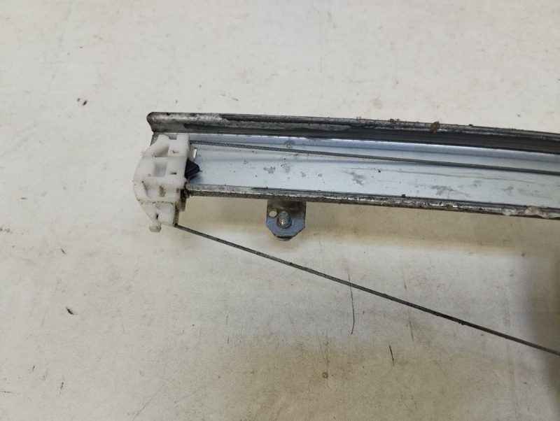 Стеклоподъемник механ. передний правый