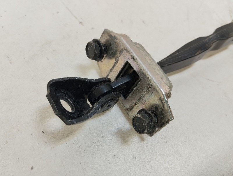 Ограничитель двери