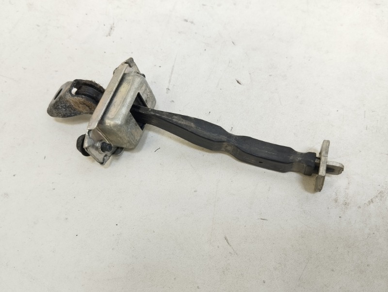 Ограничитель двери