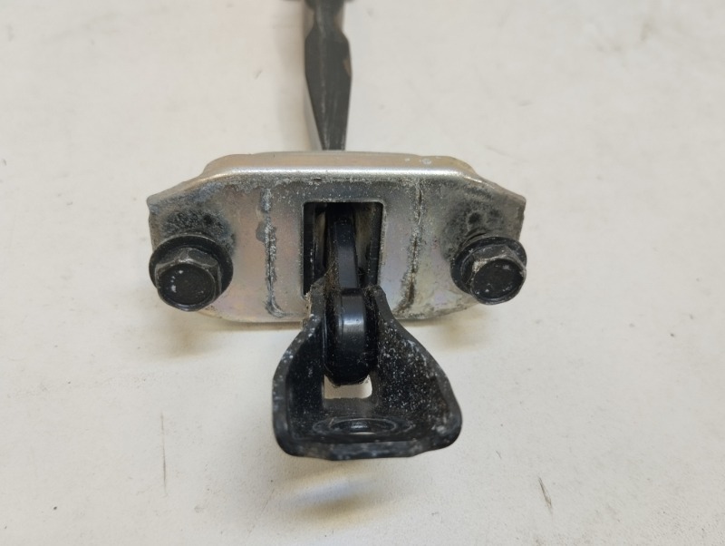 Ограничитель двери