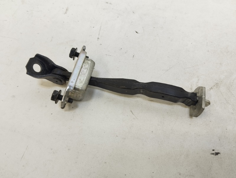 Ограничитель двери