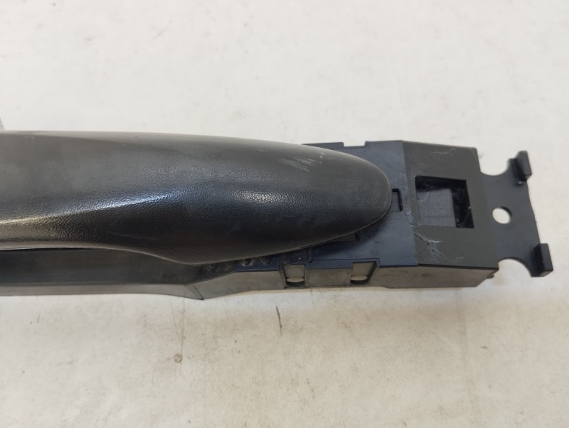 Ручка двери передней наружная правая